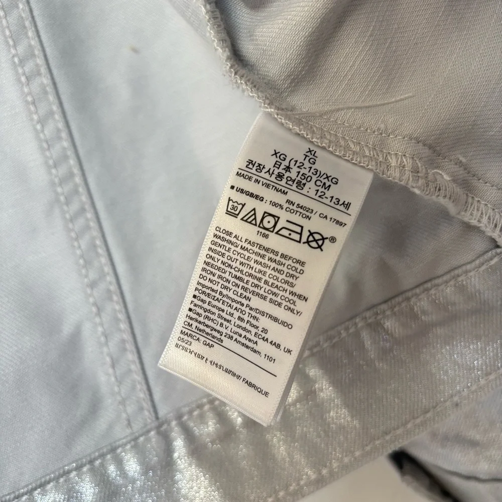 GAP Shimmering Silver Denim Jacket Size LX 12-13